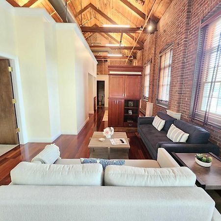 Jennifer'S Riverfront Foundry Apartment Downtown Providence Luaran gambar